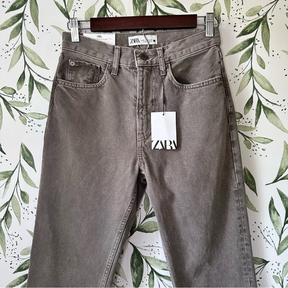 Zara The Straight Cropped Jeans. Khaki. Size 2. - Picture 2 of 9